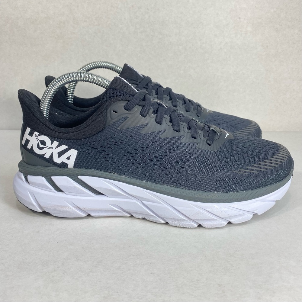 HOKA ONE ONE Clifton 7 Road Running Shoes Classic Black and White; Women’s 8.5